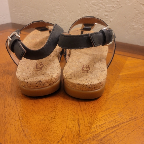 UGGs! Cork sandals - Picture 6 of 7